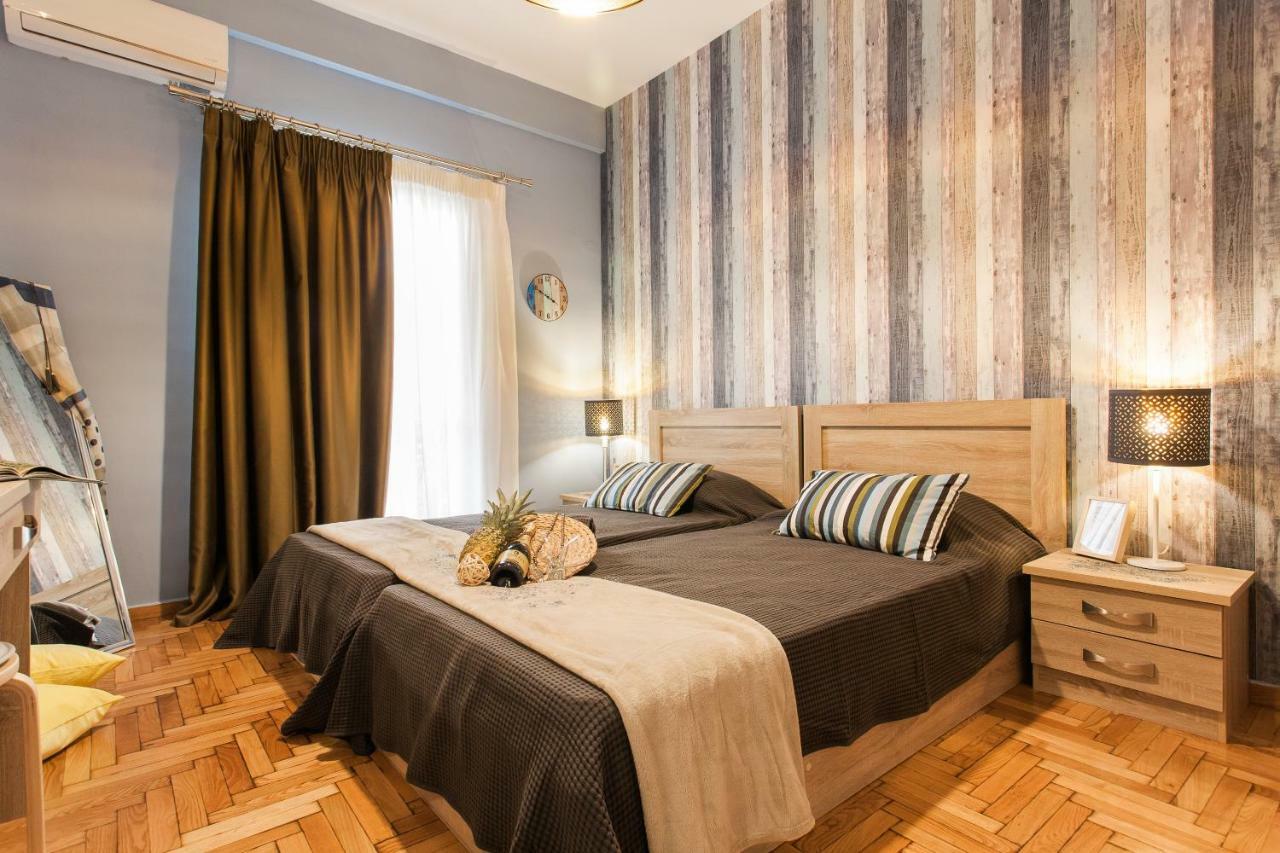 Central, Quiet, Cozy, Very Clean Private Close To Acropolis Apartment