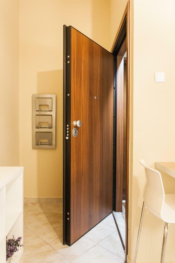 Central, Quiet, Cozy, Very Clean Private Close To Acropolis Apartment Athens